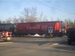 CN 111896